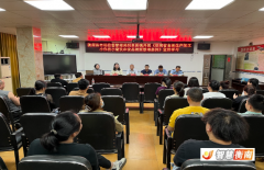 每月总结阐发并调整管